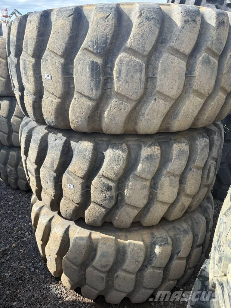 Bridgestone 23.5R25 Гуми