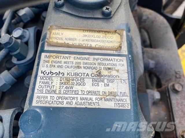 Bomag BW 120 AD-4 Двойни барабанни ролки
