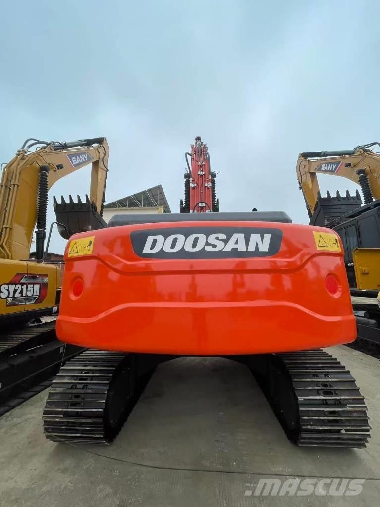 Doosan DX 225 LC Верижен екскаватор