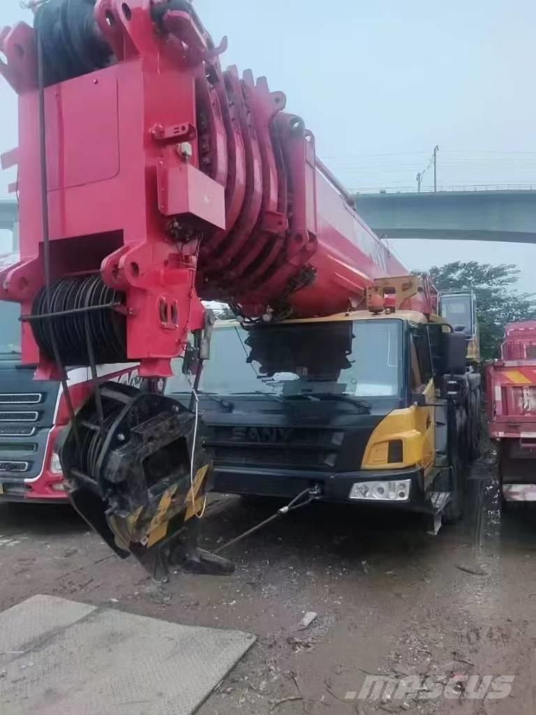 Sany SAC3000T Всъдеходни кранове