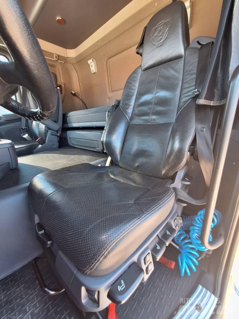 Scania G490 LB8x4*4 Автокранове