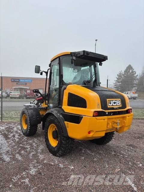 JCB 409 Колесни товарачи