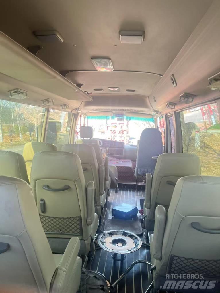 Toyota Coaster Bus Мини бусове