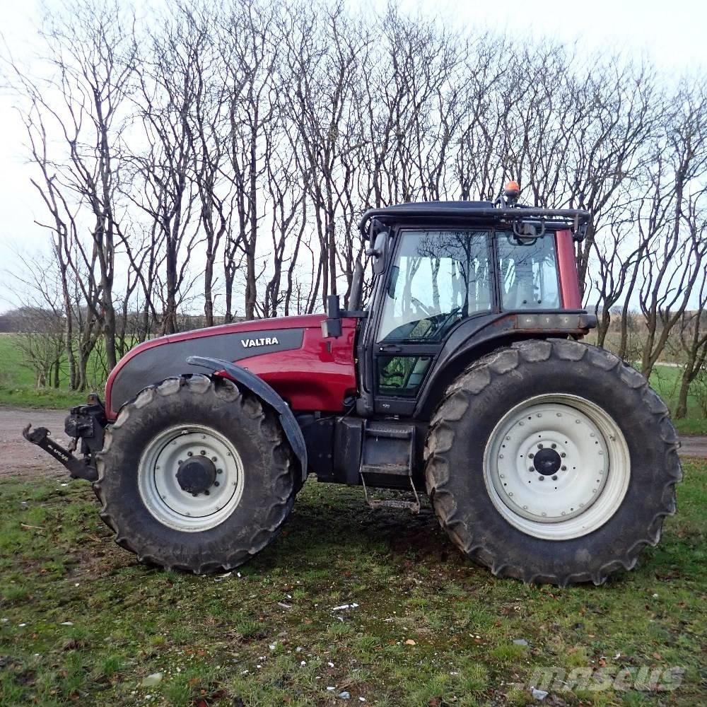Valtra T 170 Трактори