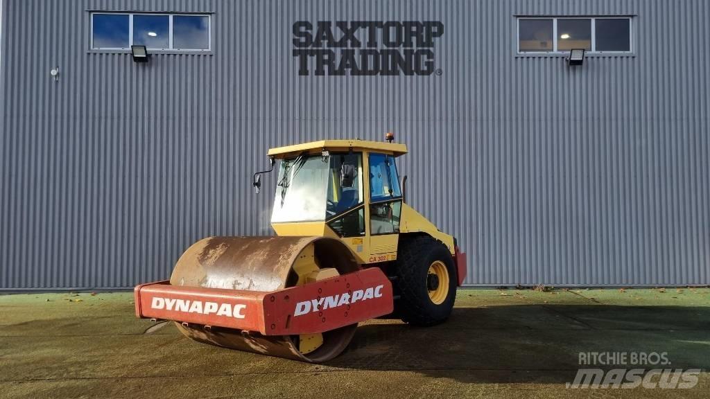 Dynapac CA302D, Vält Еднобарабанни ролки
