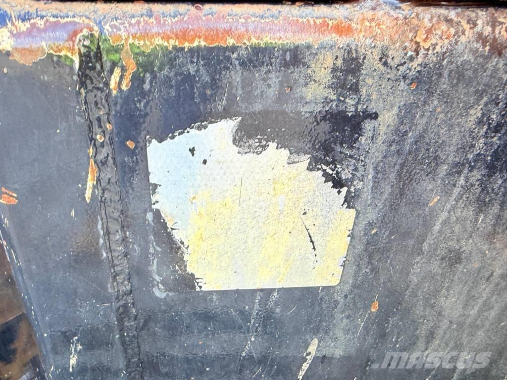 JCB 3 TST Странични самосвали