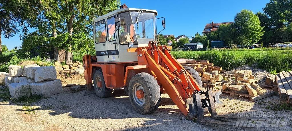 Schaeff 904 Колесни товарачи