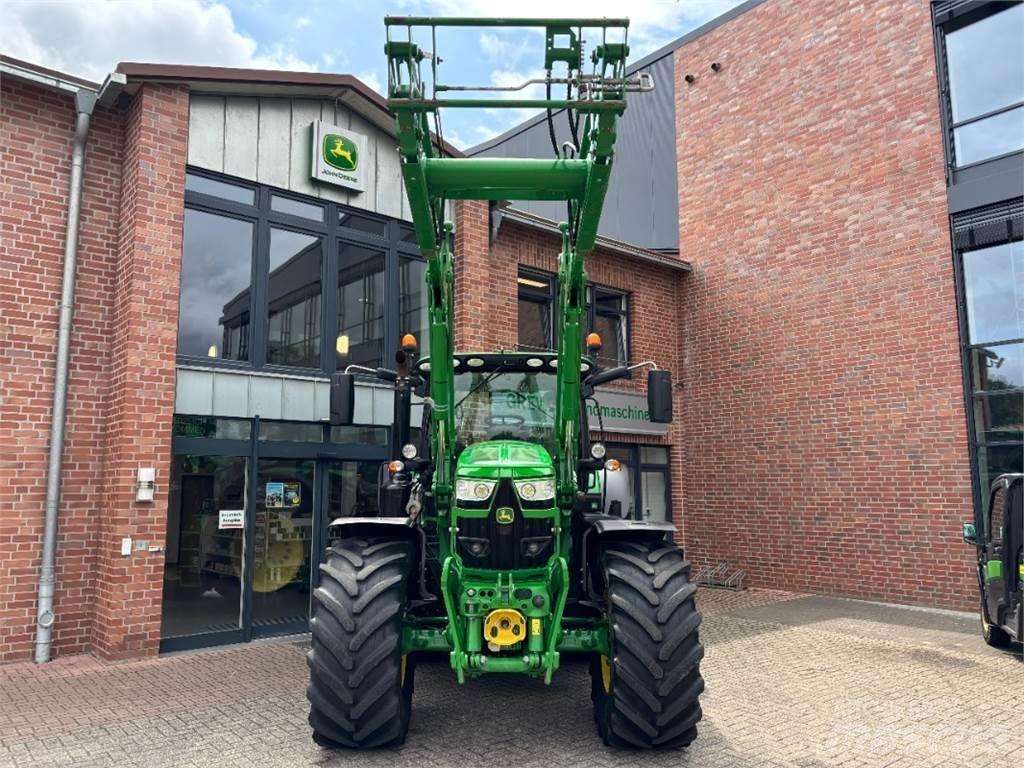 John Deere 6215R Трактори