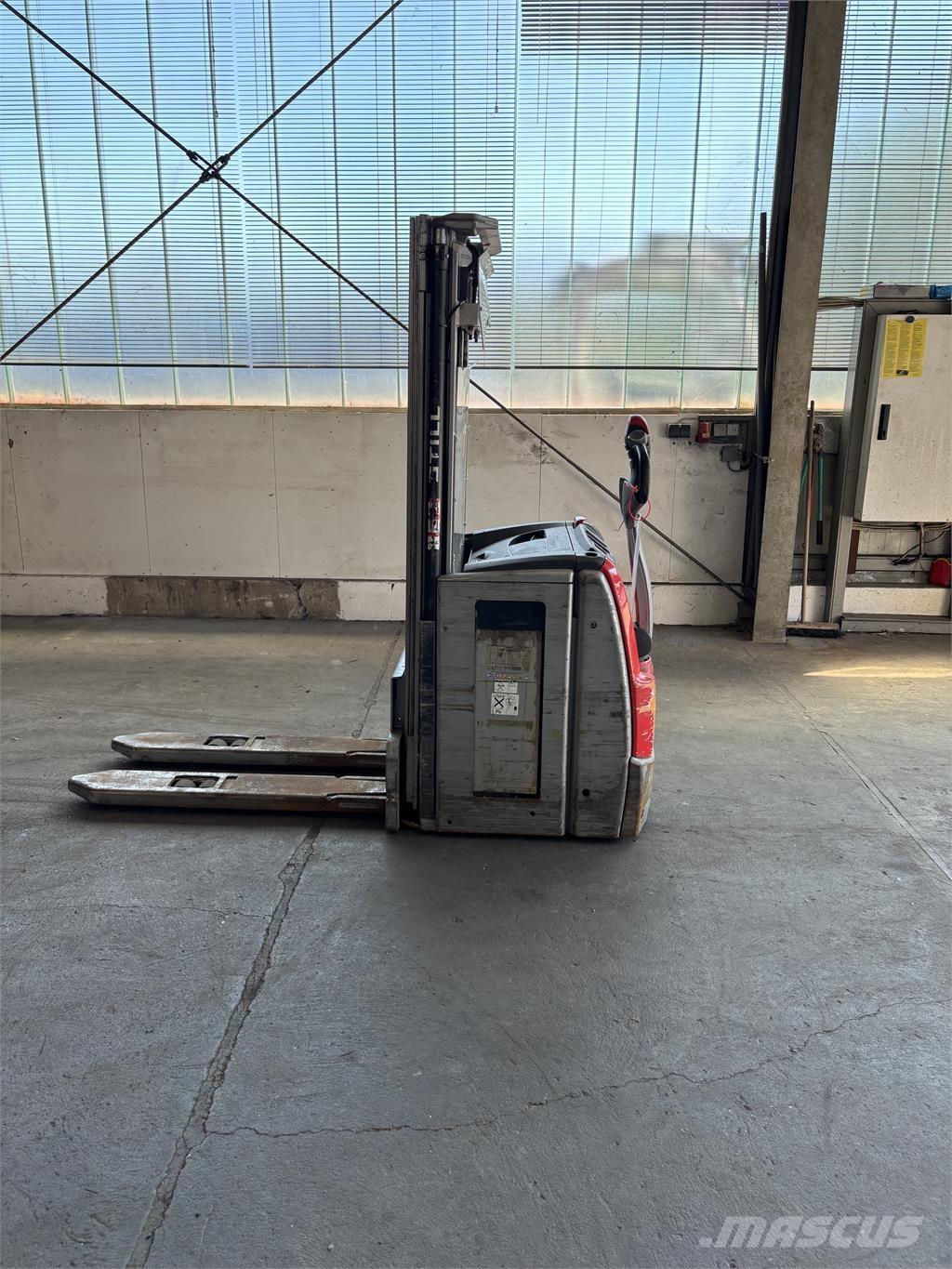 Still EXV 16 Самоходни товарачи