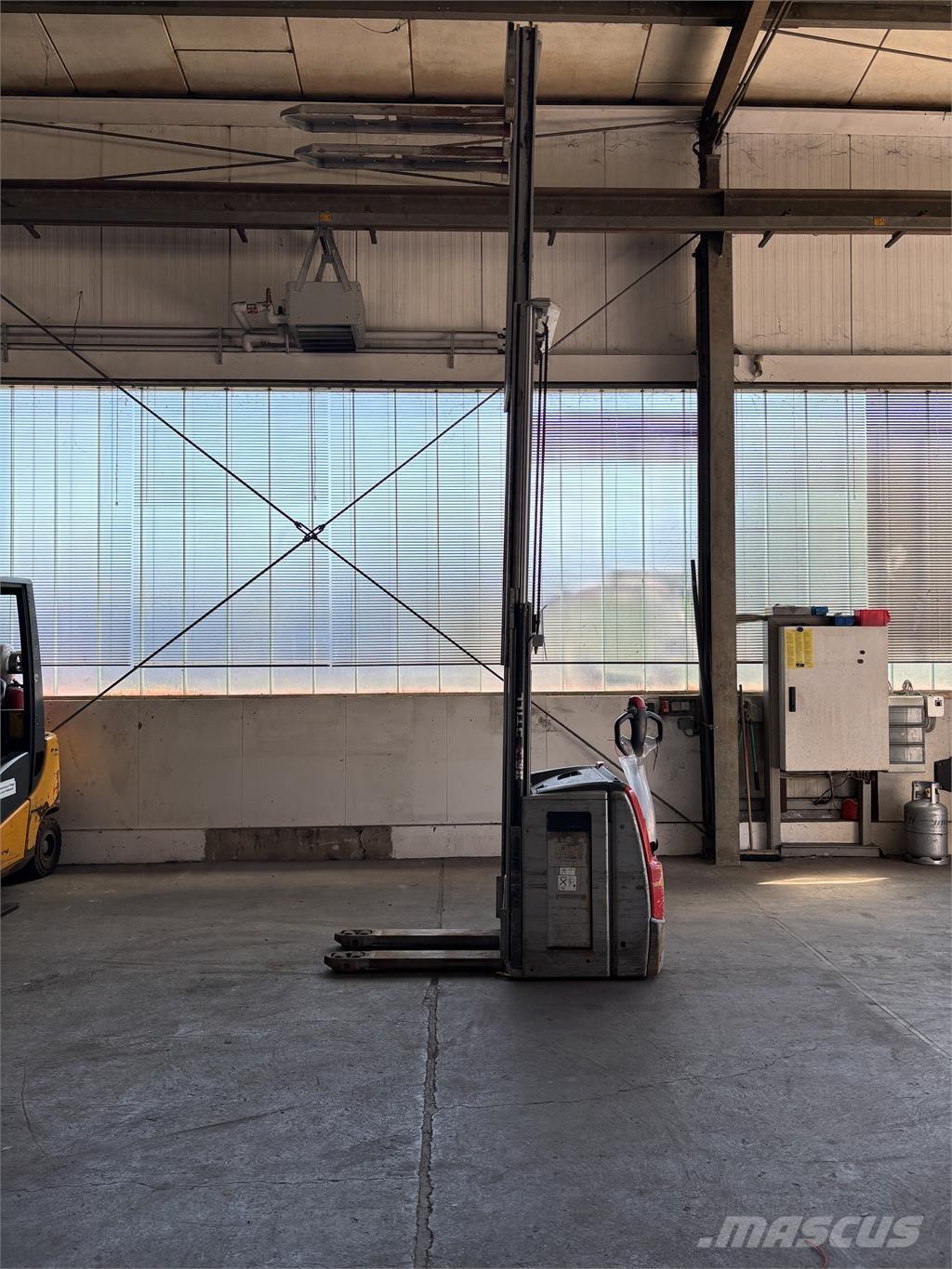 Still EXV 16 Самоходни товарачи