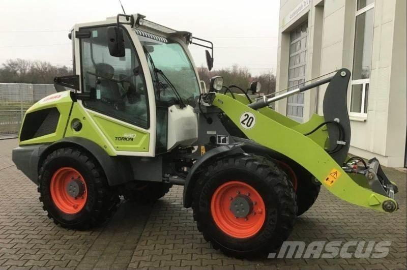 CLAAS TORION 530 Колесни товарачи