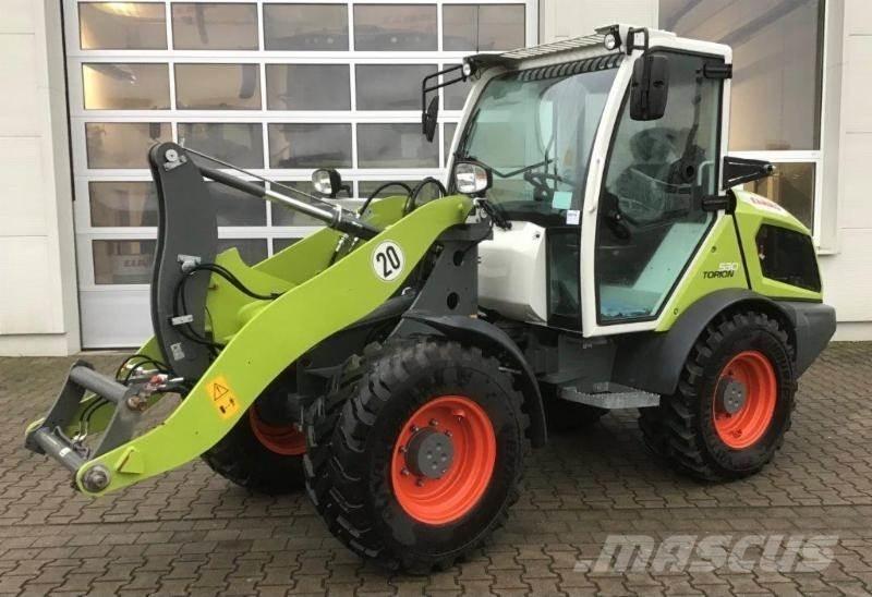 CLAAS TORION 530 Колесни товарачи