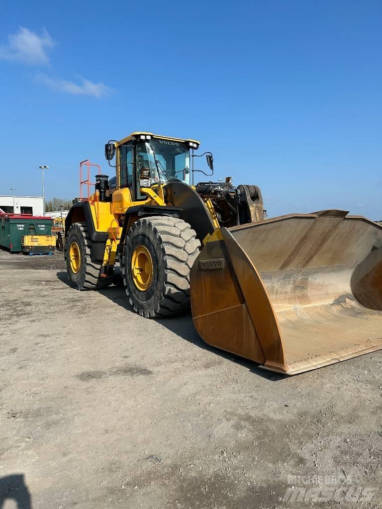 Volvo L 260 H Колесни товарачи