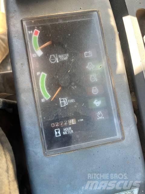 Takeuchi TB 23 R Мини екскаватори < 7 т