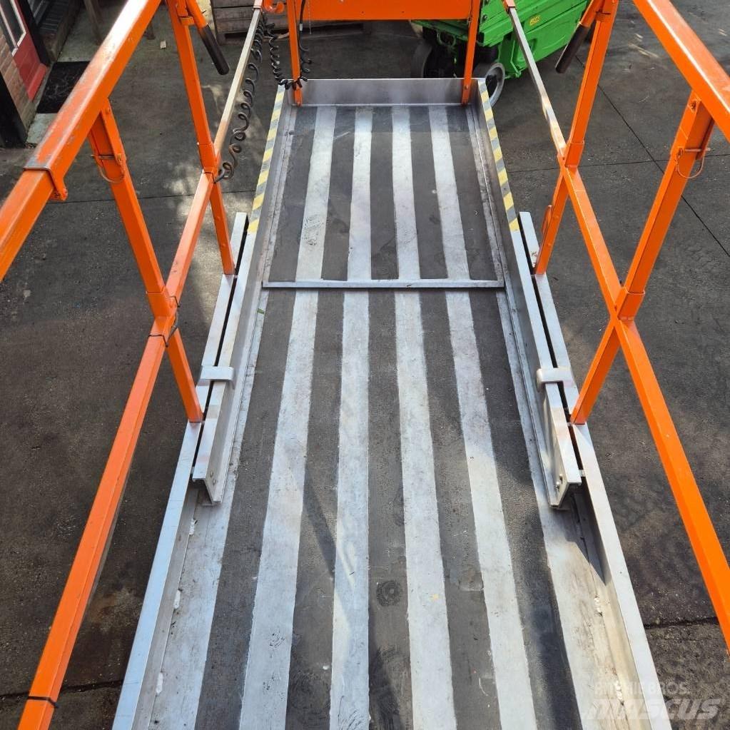 JLG 3246 ES Ножични работни платформи