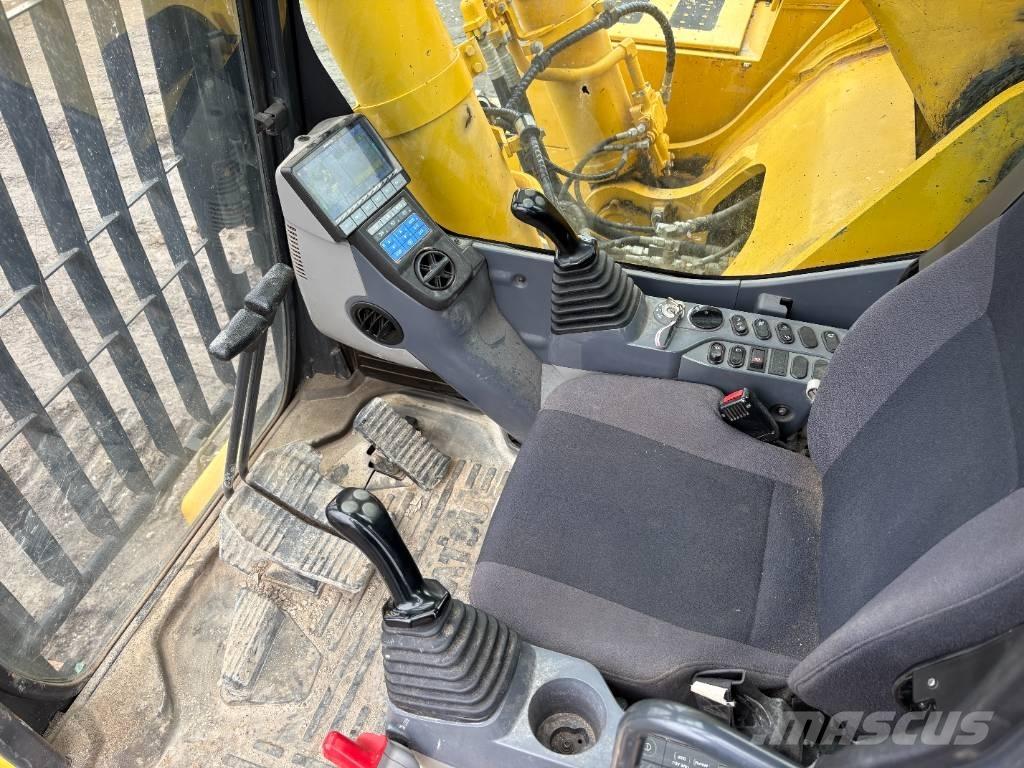 Komatsu PC700LC-11 Верижен екскаватор