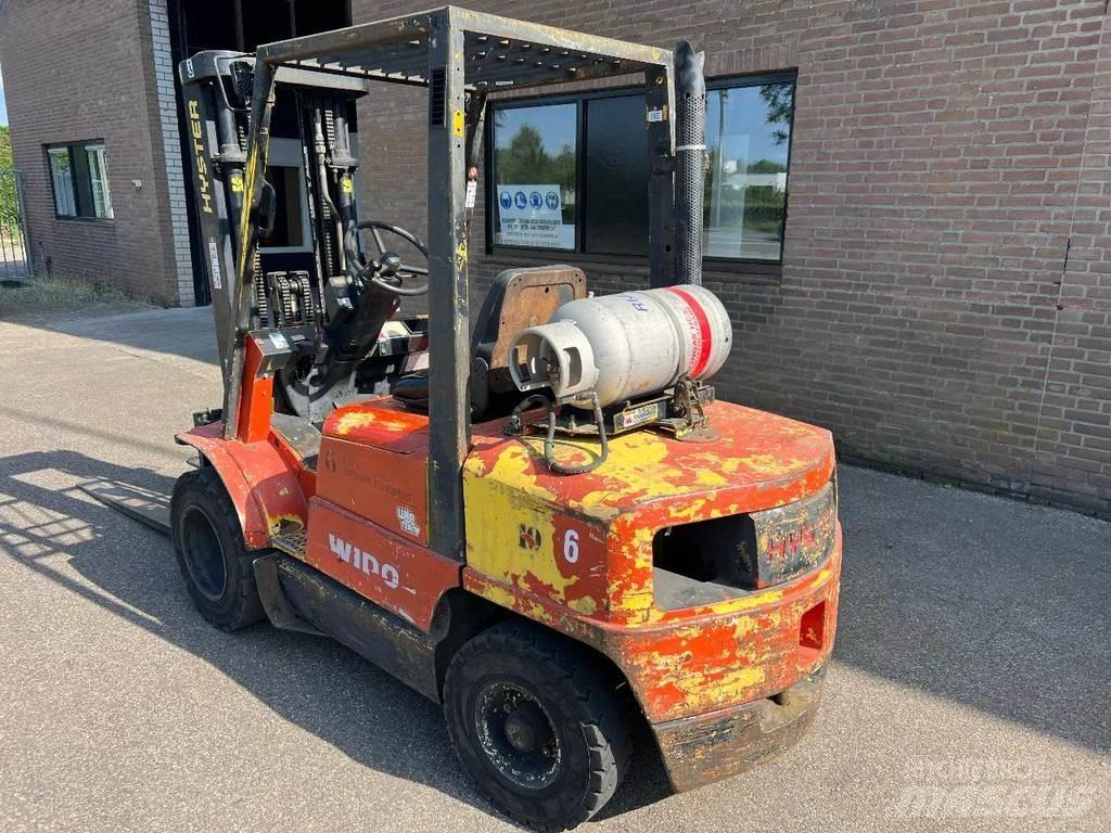 Hyster H3.00XM Камиони с АГУ