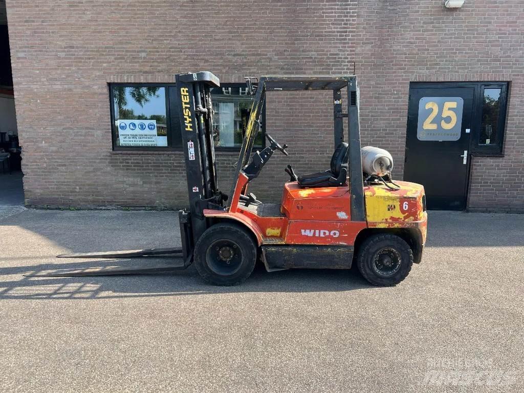 Hyster H3.00XM Камиони с АГУ