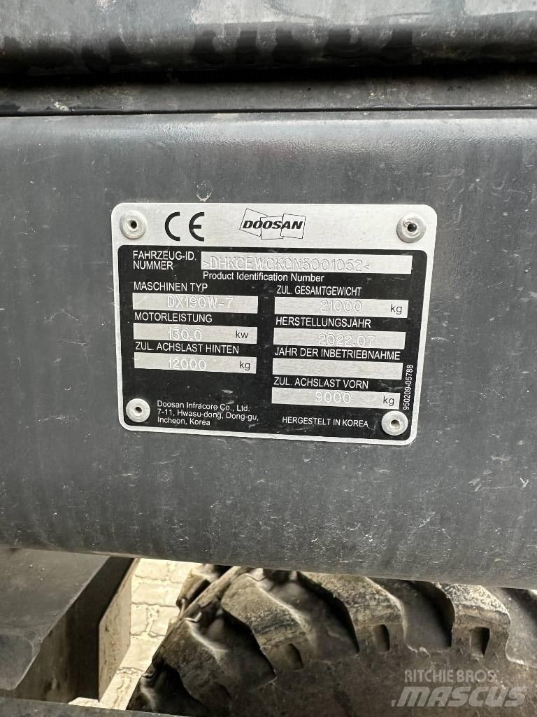 Doosan DX 190 W-7 Колесни екскаватори