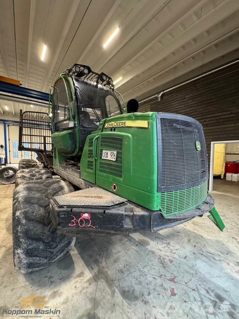 John Deere 1210E Форуардери