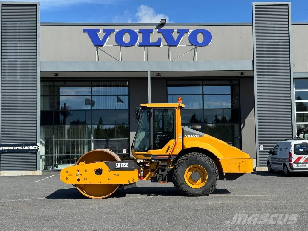 Volvo SD 135 B Еднобарабанни ролки
