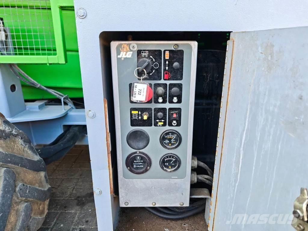 JLG 33 RTS Ножични работни платформи