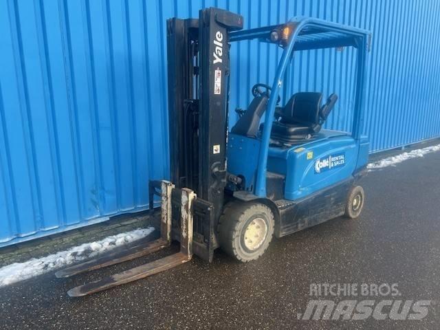 Yale ERP 35 Електрически вилични кари-повдигачи