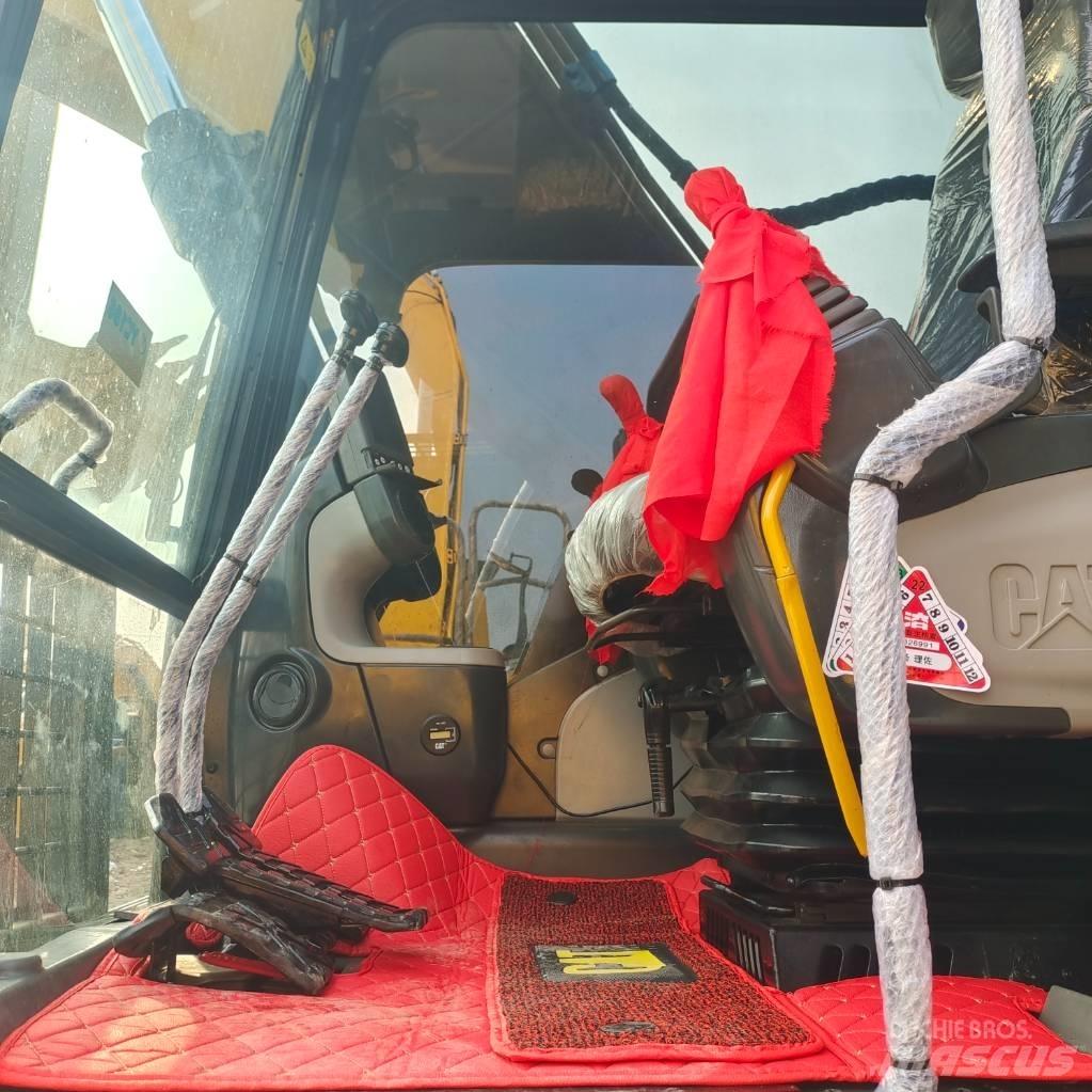 CAT 320 D Верижен екскаватор