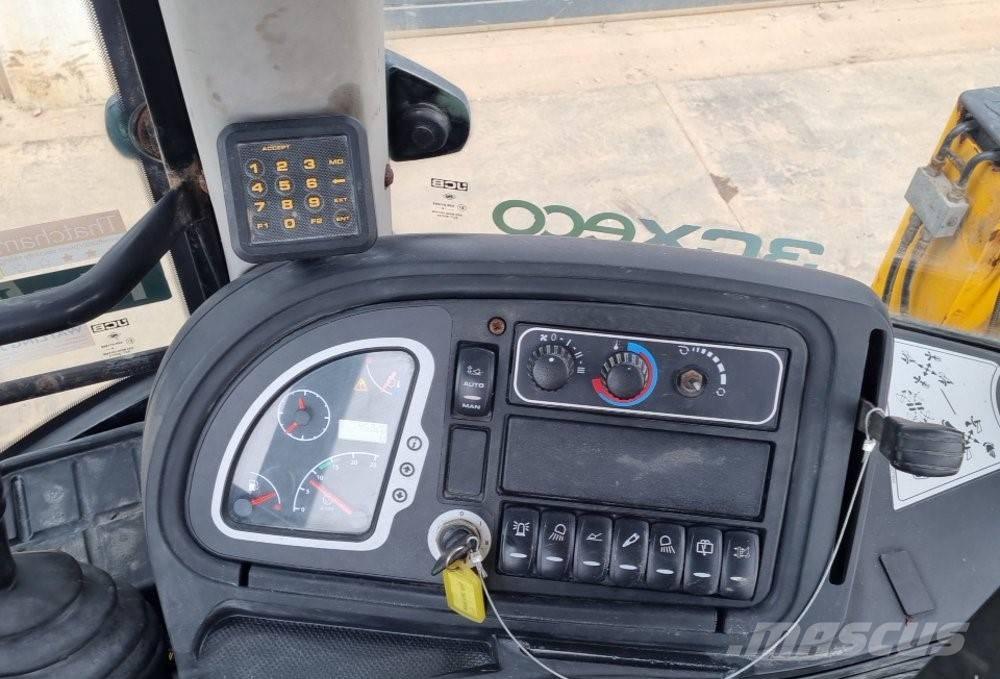 JCB 3 CX ECO Товарач със заден ексватор