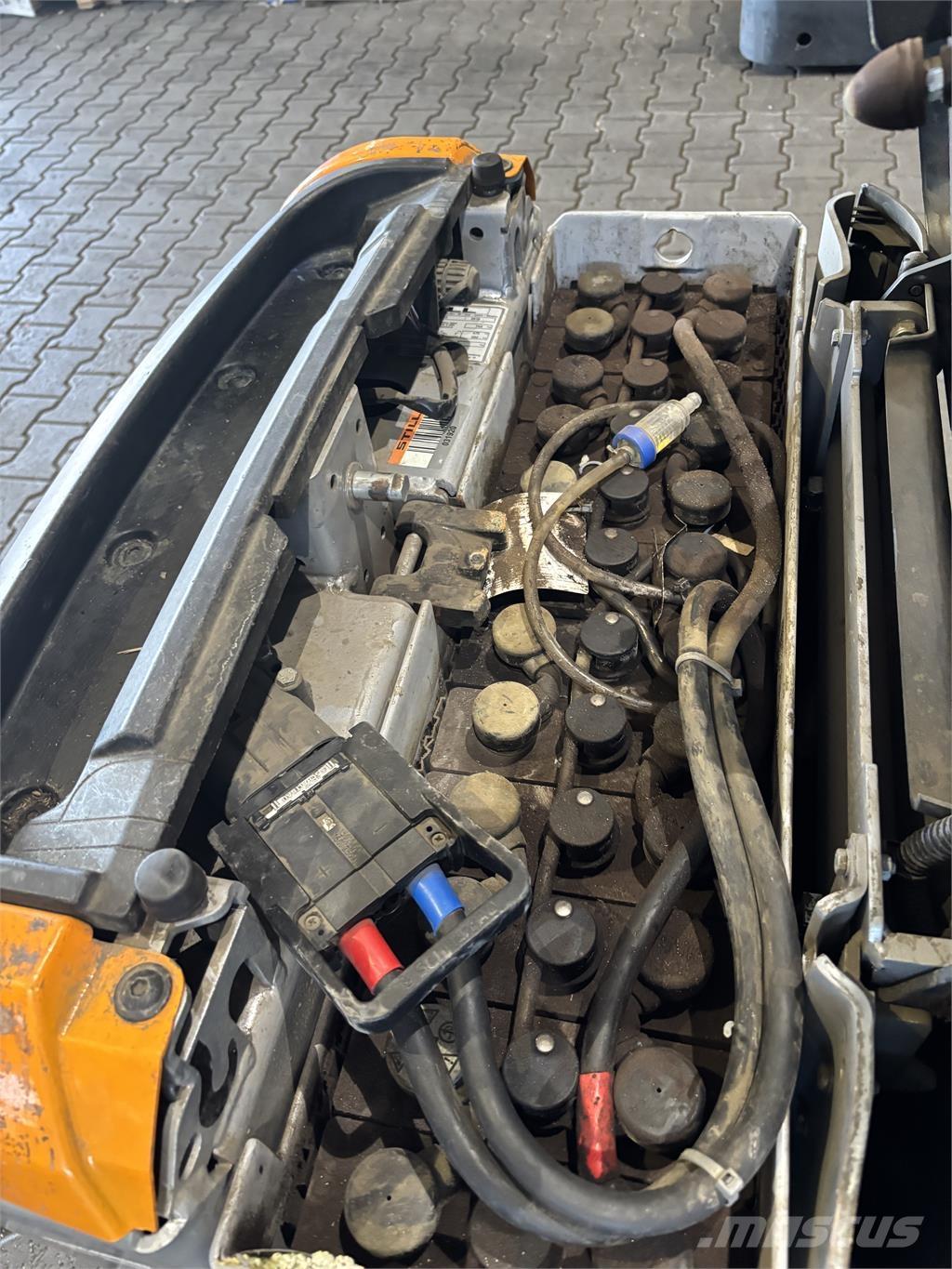 Still OPX 20 Машини за комисиониране нископовдигачи