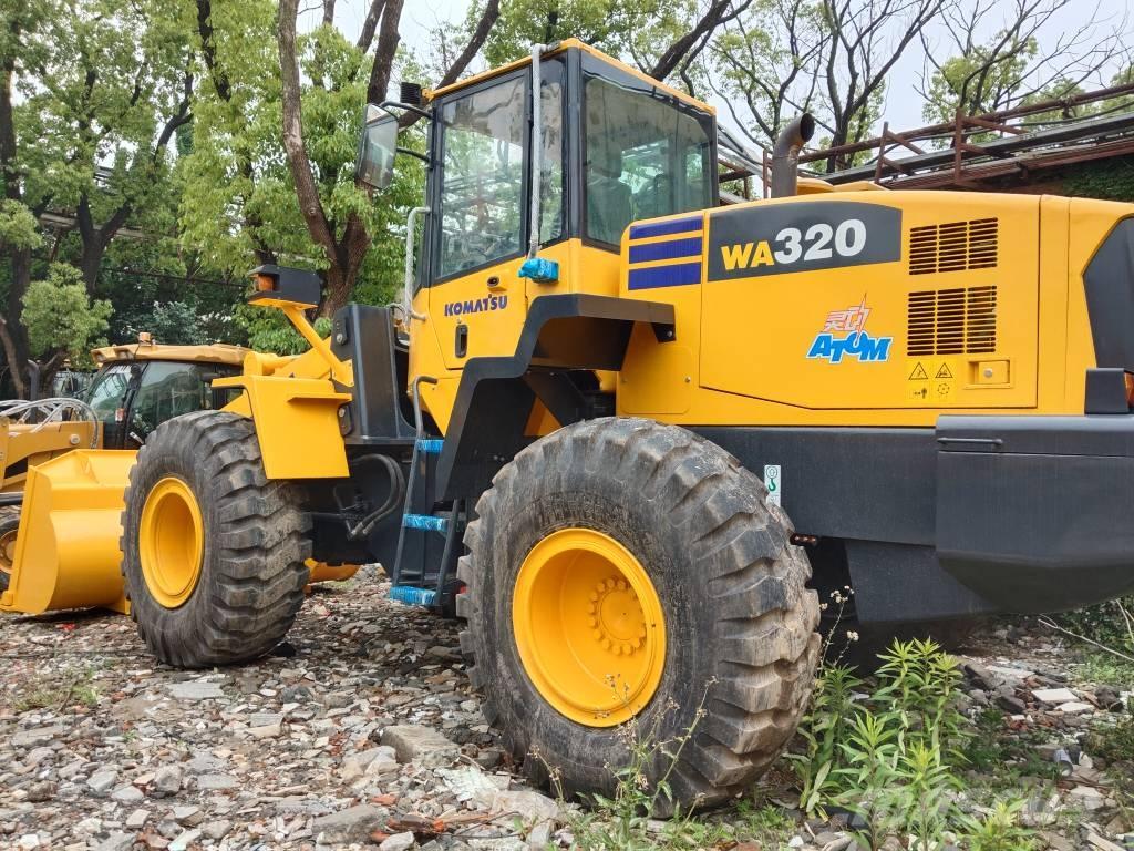 Komatsu WA 320-5 Колесни товарачи