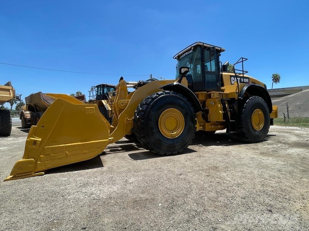 CAT 980M Колесни товарачи