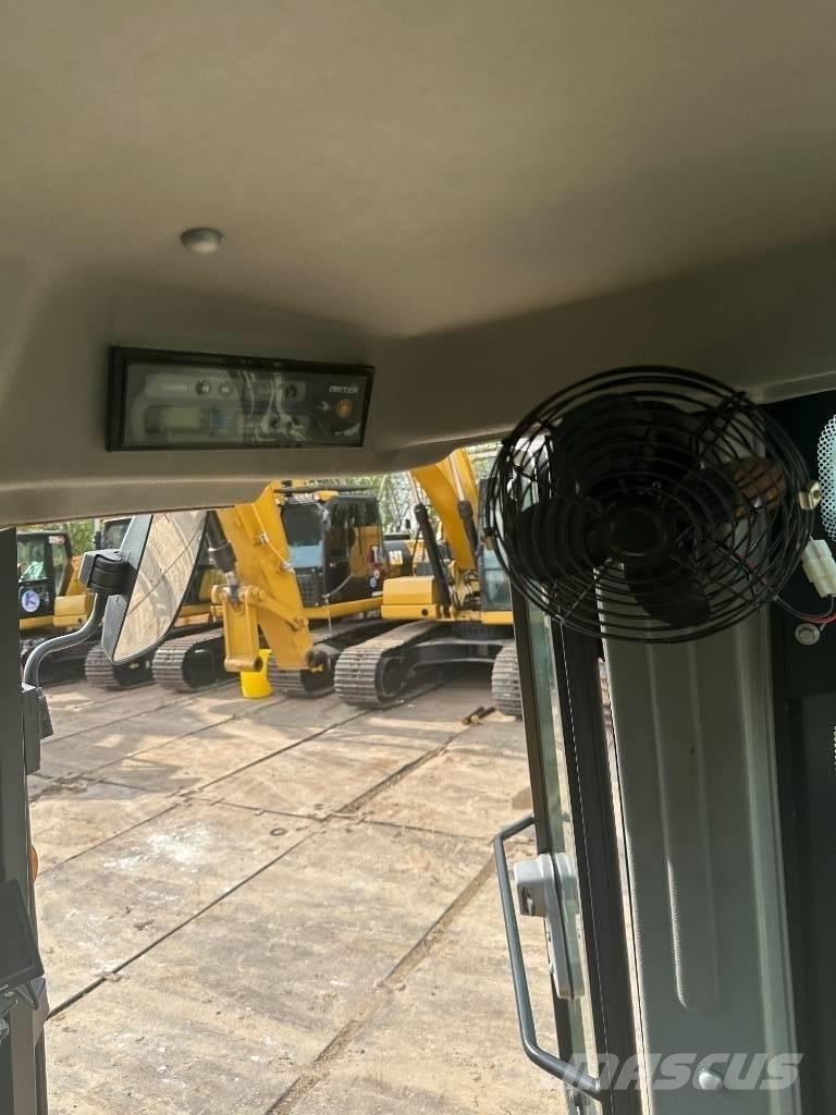 JCB 3 CX Товарач със заден ексватор