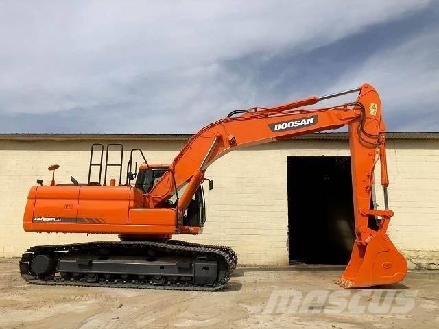 Doosan dx225 Верижен екскаватор