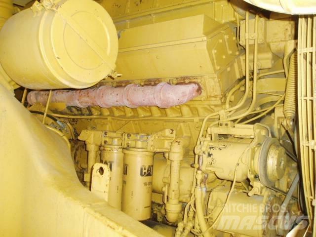 CAT 777 Твърди самосвали
