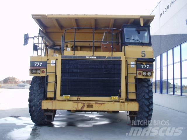 CAT 777 Твърди самосвали
