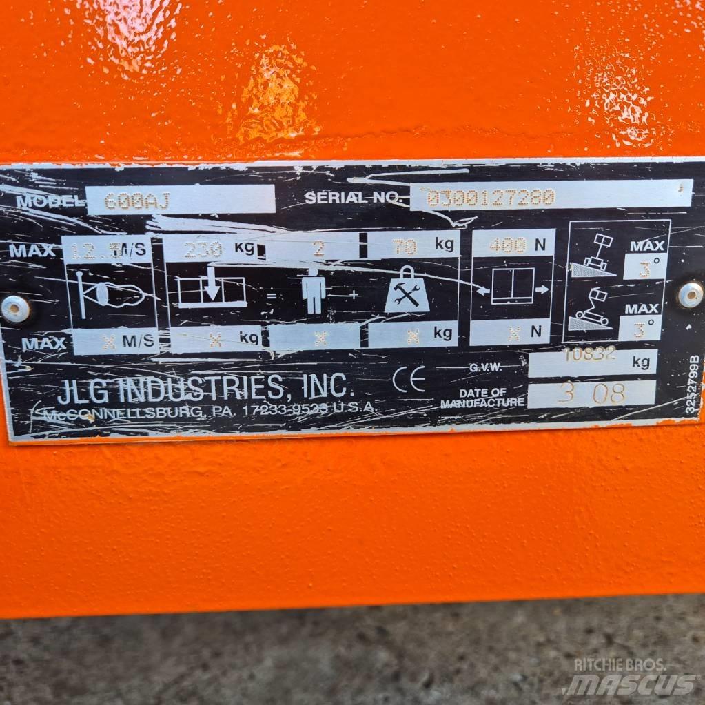 JLG 600 AJ Съчленени стрелови подемници