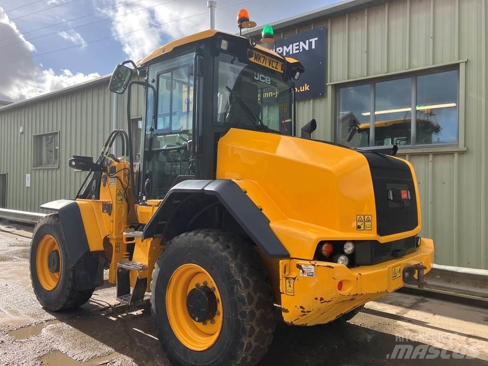 JCB 411 Колесни товарачи