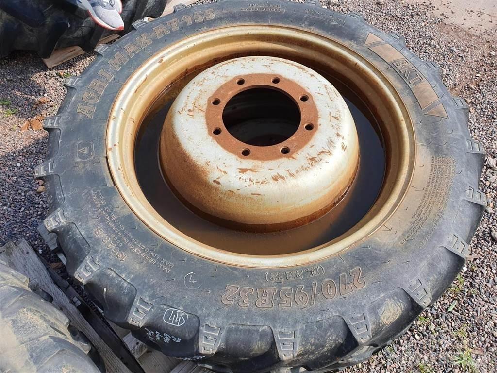 BKT 270/95R32 x2 Колелета/Гуми