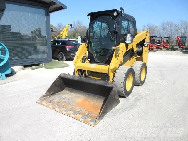 CAT 226 D Мини товарачи
