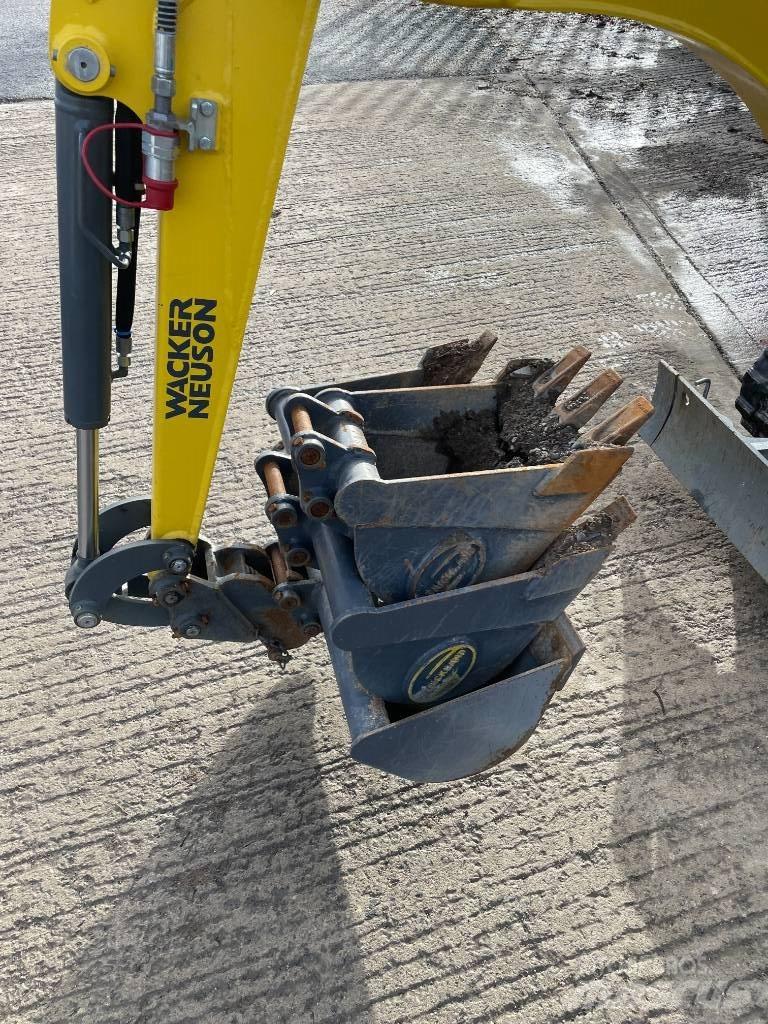 Wacker Neuson 803 Мини екскаватори < 7 т