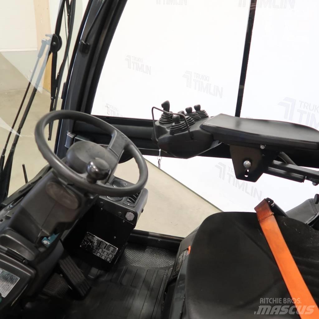 Toyota 02-8FDJF35 Дизелови камиони