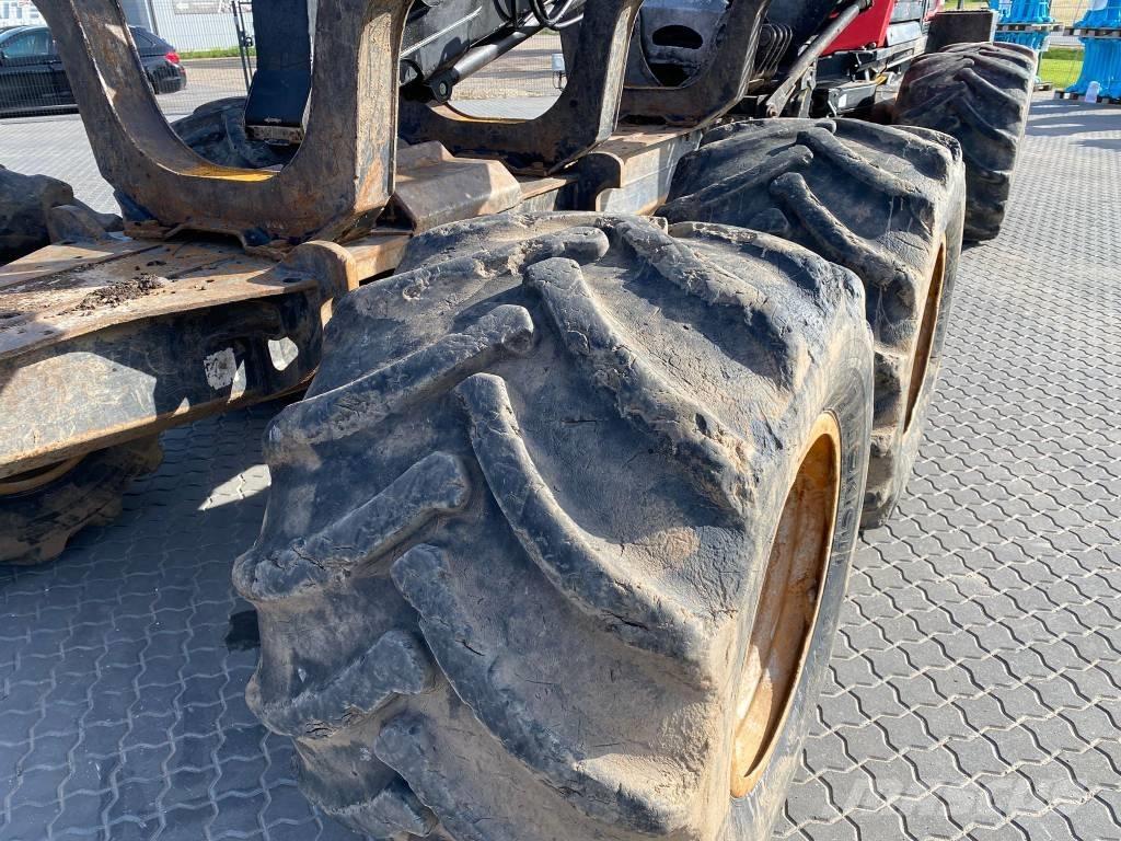 Komatsu 855 Форуардери