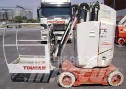 Grove Toucan 1100 C Вертикални мачтови повдигачи
