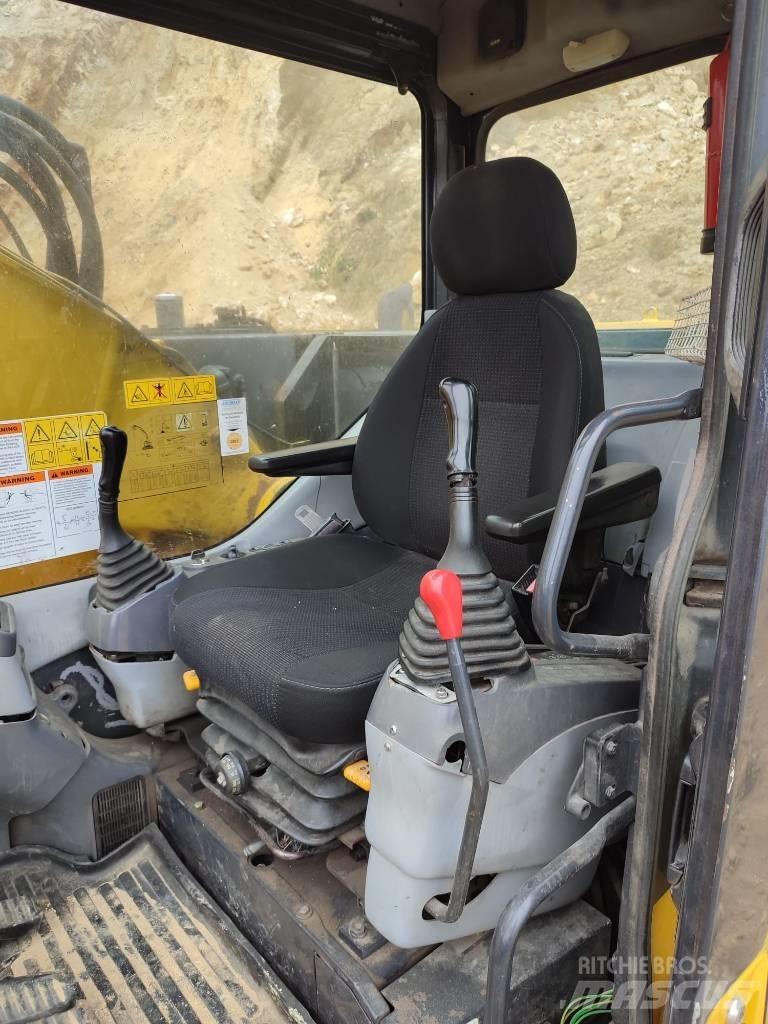 Komatsu PC 228 LC-3 Верижен екскаватор