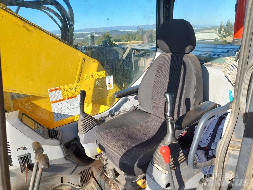Komatsu PC 228 LC-3 Верижен екскаватор