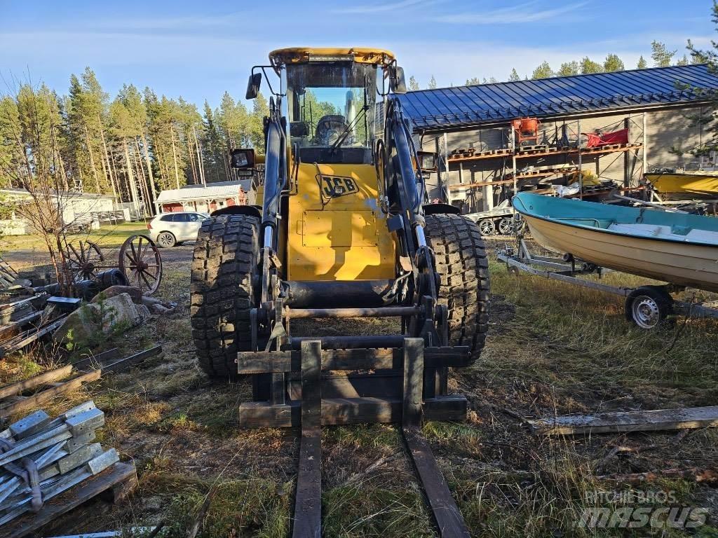 JCB 426 HT Колесни товарачи