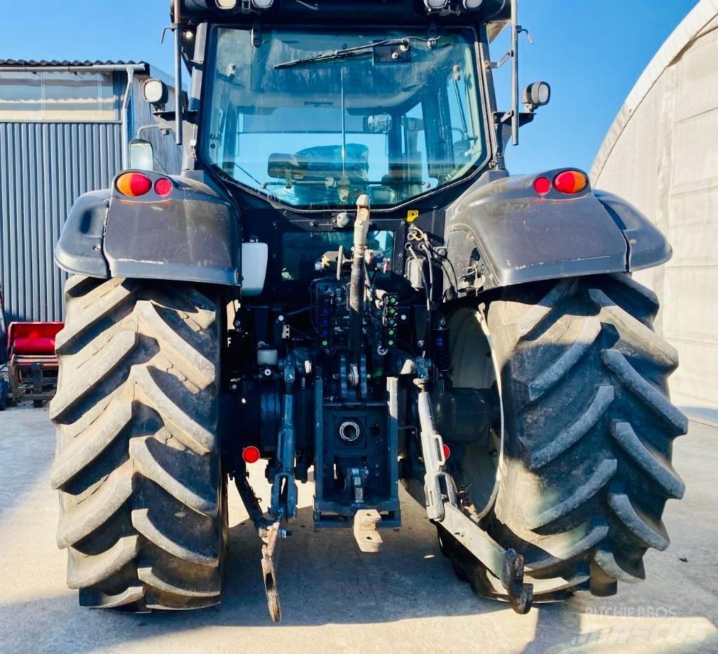 Valtra T 203 Трактори