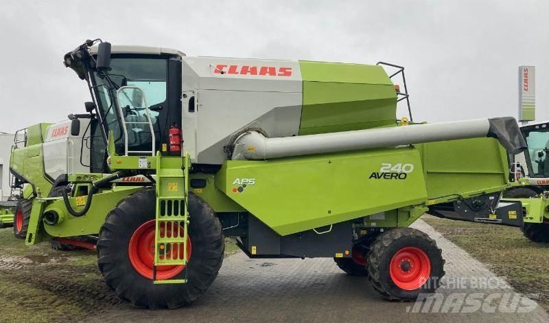 CLAAS AVERO 240 Комбайни