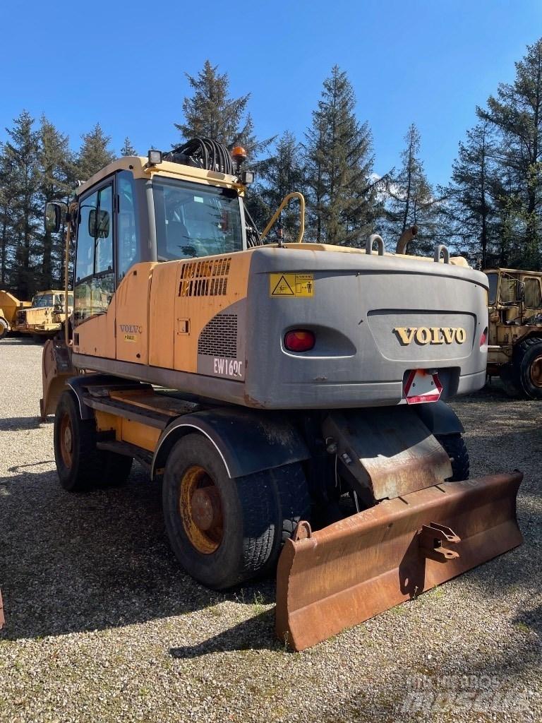 Volvo EW160C Колесни екскаватори